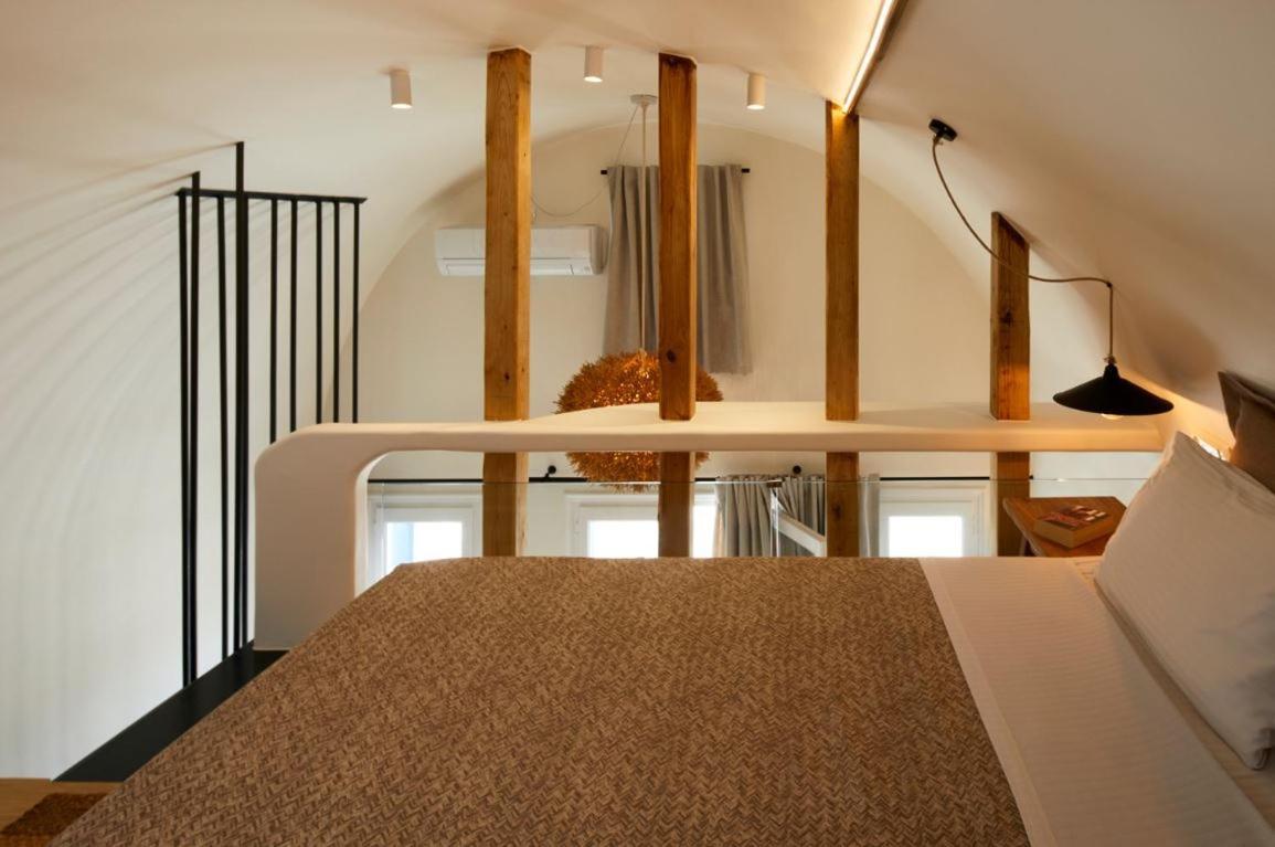 Hermes Hotel Камарі Екстер'єр фото